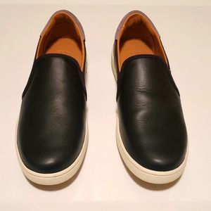 NWT UGG CAS Leather Slip-On Sneaker Sz. 10